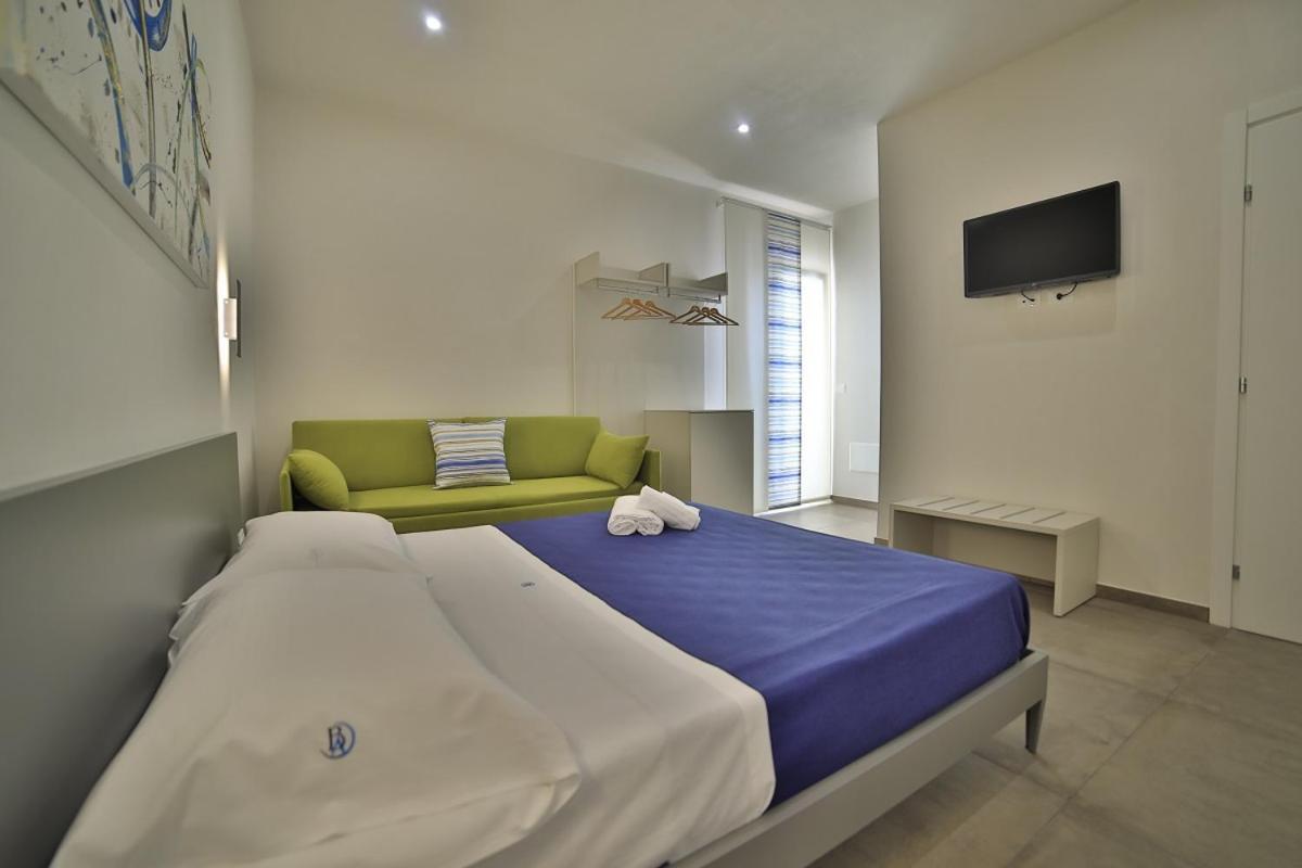 Baia Azzurra B&B Torre Lapillo Kültér fotó
