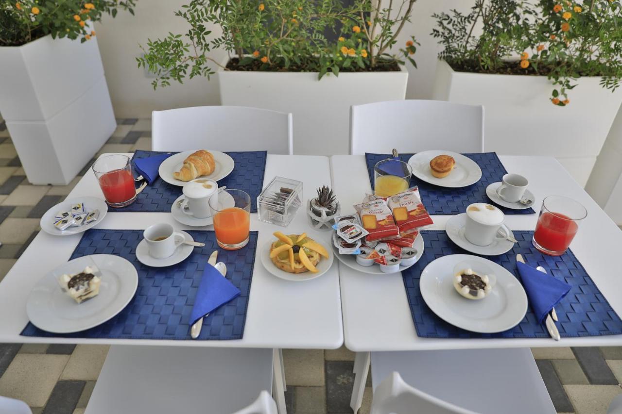 Baia Azzurra B&B Torre Lapillo Kültér fotó