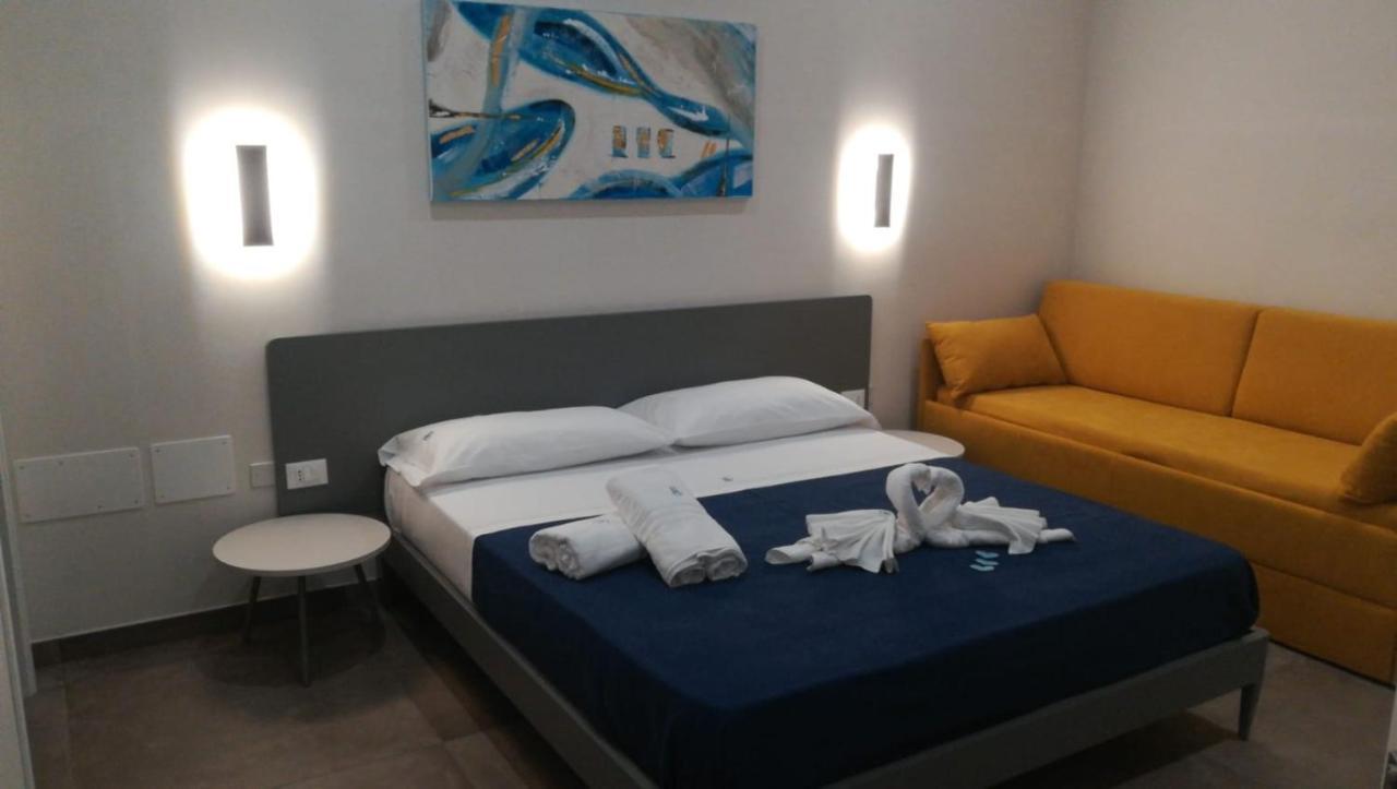 Baia Azzurra B&B Torre Lapillo Kültér fotó